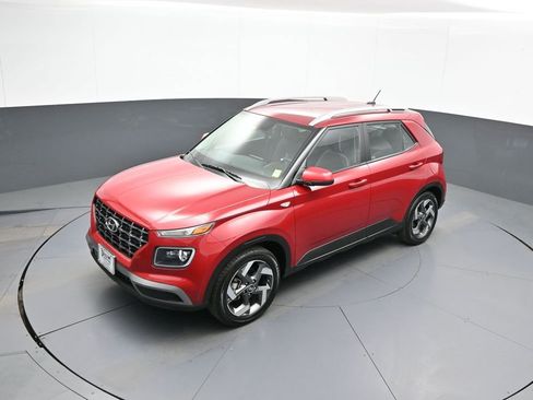 Certified 2023 Hyundai Venue Limited FWD image 33