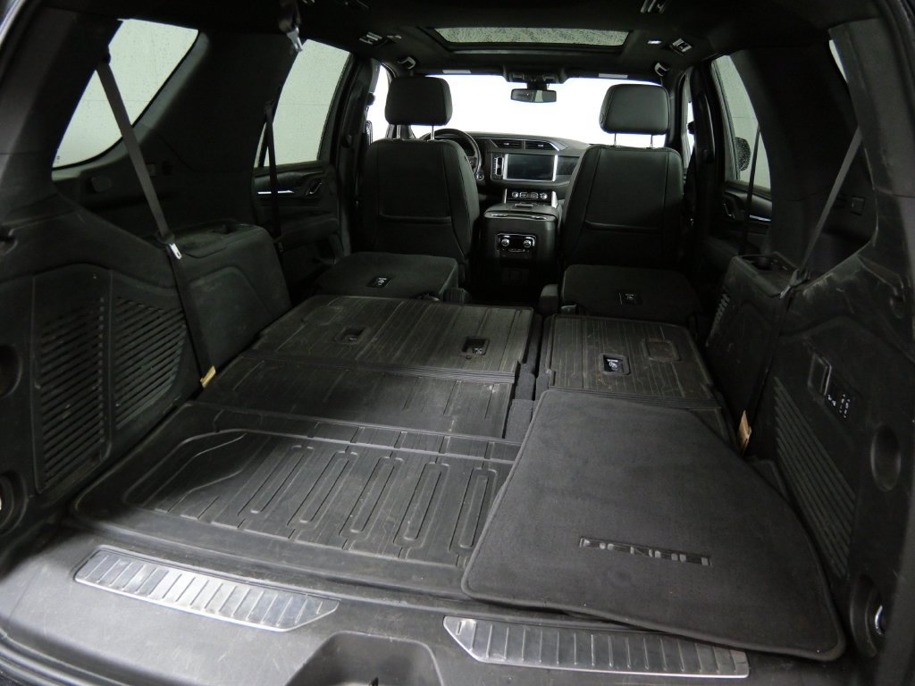 Used 2022 GMC Yukon Denali w/ Max Trailering Package AWD/4WD image 6