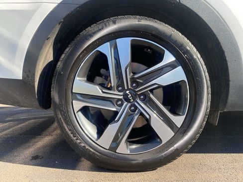 Certified 2024 Kia Sorento SX Prestige image 36