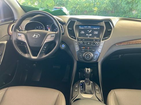 Used 2018 Hyundai Santa Fe AWD image 18