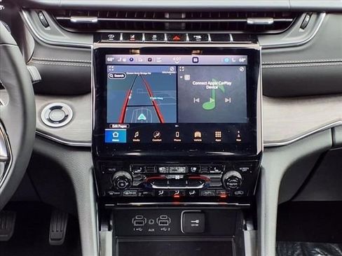New 2025 Jeep Grand Cherokee L Overland w/ Advanced Protech Group III AWD/4WD image 18