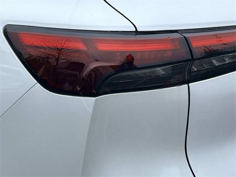 New 2026 INFINITI QX60 Sport image 12