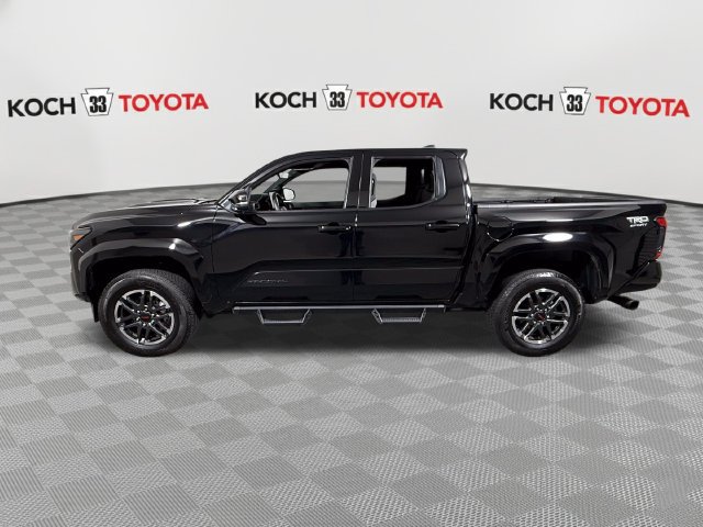 Certified 2025 Toyota Tacoma TRD Sport w/ TRD Sport Upgrade Package AWD/4WD image 4
