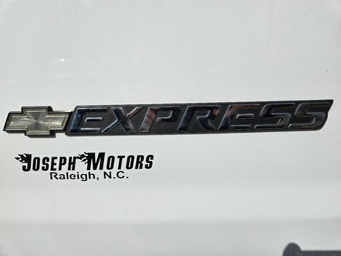 Used 2020 Chevrolet Express 3500 LS image 53