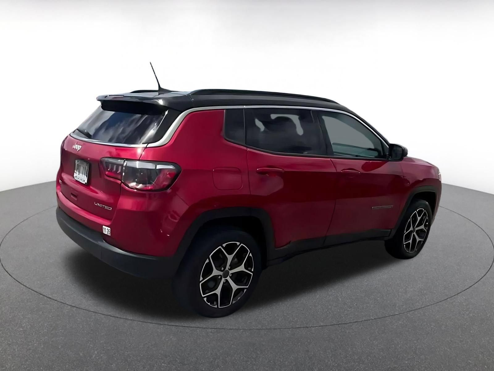 Used 2025 Jeep Compass Limited AWD/4WD image 13