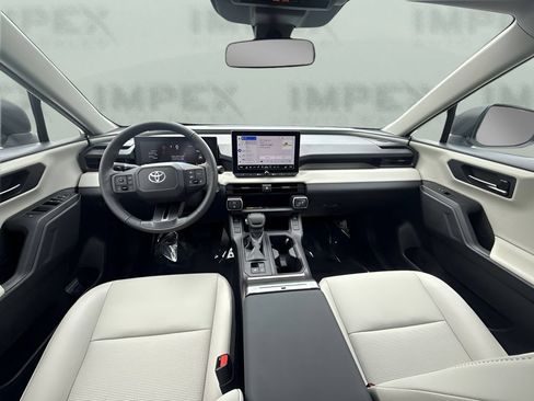 Used 2026 Toyota RAV4 XLE Premium w/ Weather Package FWD image 7