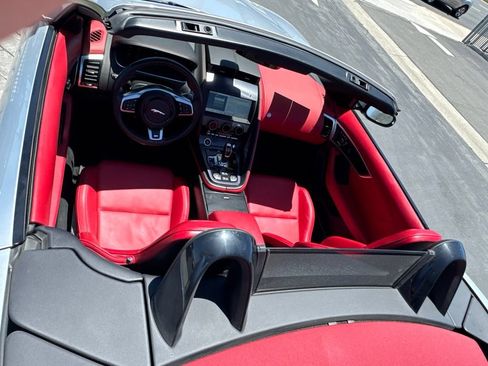 Used 2022 Jaguar F-TYPE R AWD/4WD image 15