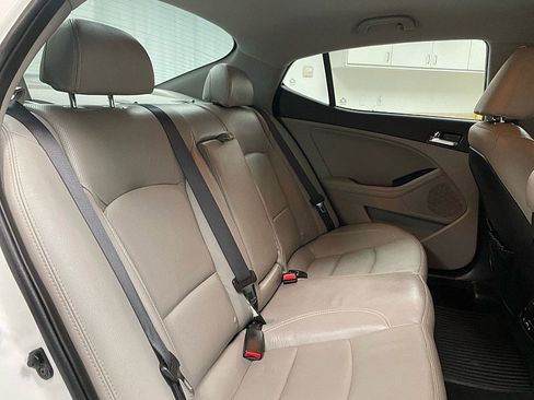 Used 2012 Kia Optima EX image 12