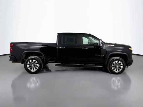 Used 2024 Chevrolet Silverado 2500 Custom w/ Custom Value Package AWD/4WD image 10