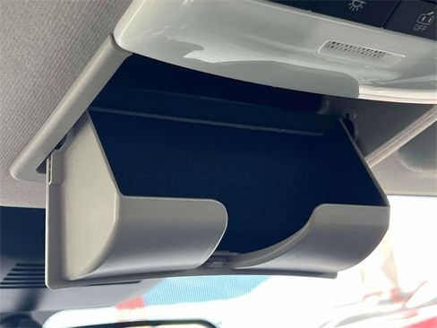 Used 2020 Nissan Sentra SV image 30