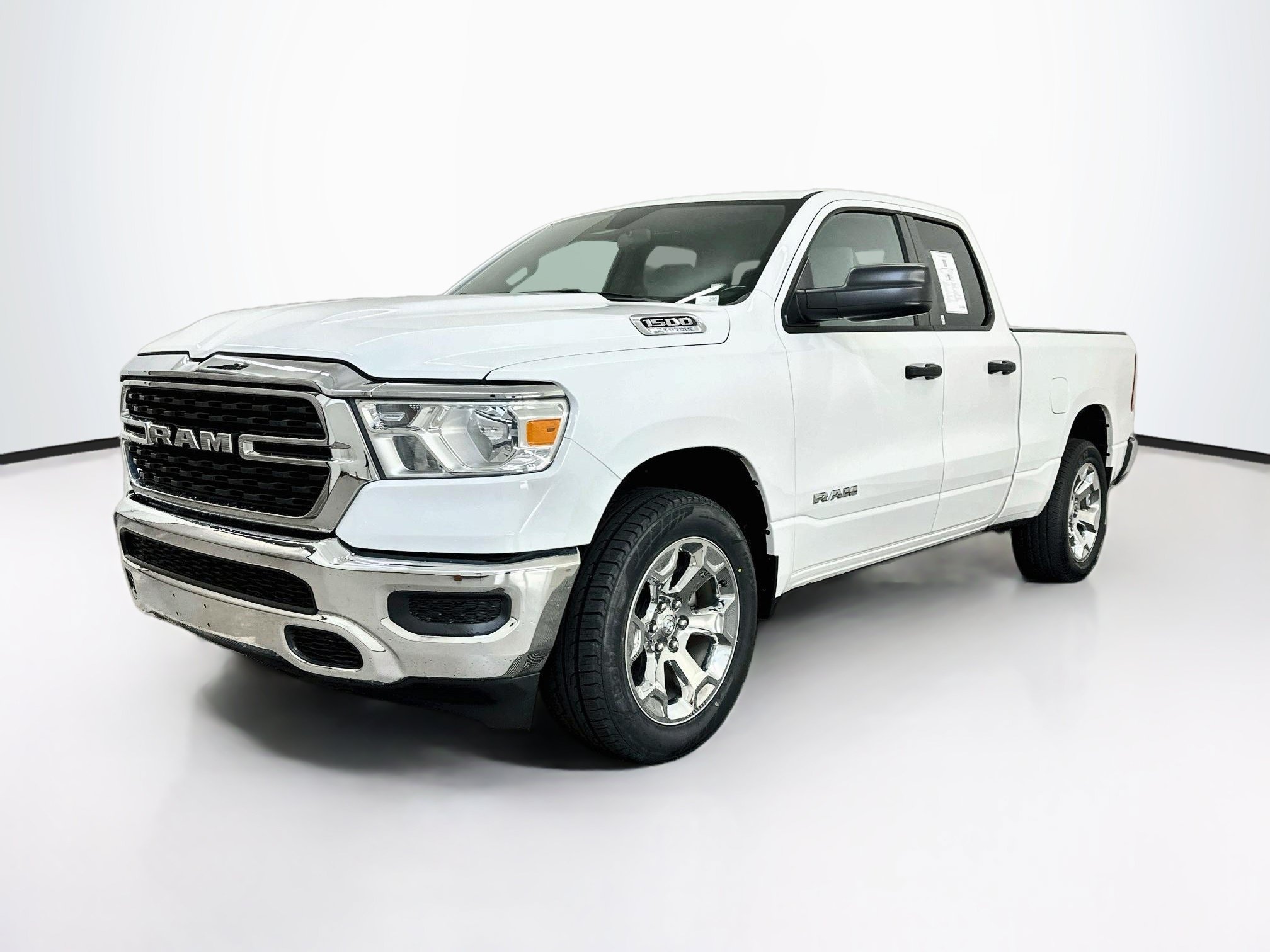 Used 2023 RAM 1500 Big Horn AWD/4WD image 3