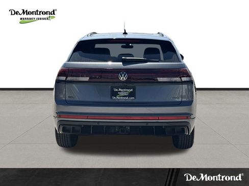 Used 2025 Volkswagen Atlas Cross Sport SEL R-Line image 6