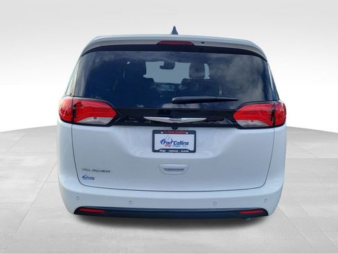 New 2026 Chrysler Voyager LX image 6