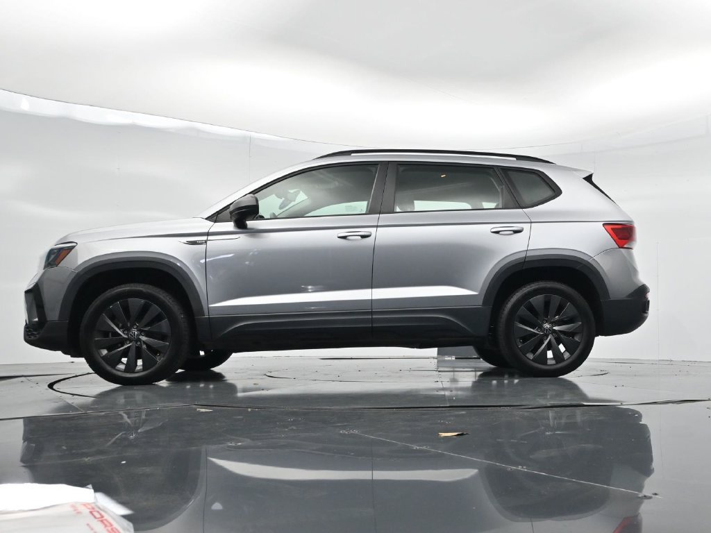 Used 2024 Volkswagen Taos S FWD image 30
