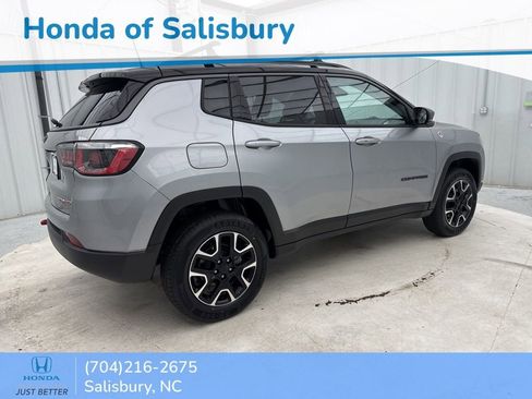Used 2019 Jeep Compass Trailhawk image 13