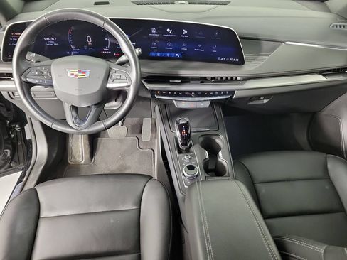Used 2025 Cadillac XT4 Premium Luxury FWD image 15