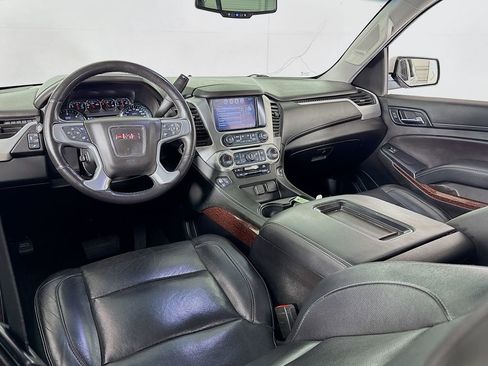Used 2018 GMC Yukon XL SLT image 31