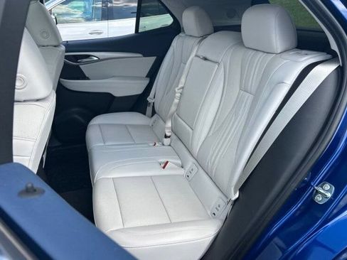 Used 2024 Buick Envision Avenir AWD/4WD image 5