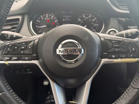 Used 2018 Nissan Rogue SL AWD/4WD image 24
