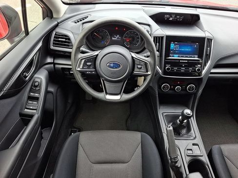 Used 2023 Subaru Crosstrek 2.0i AWD/4WD image 2