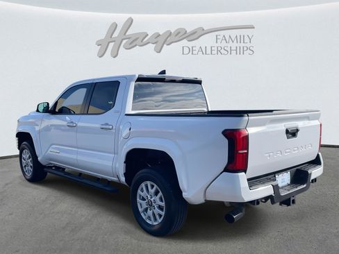 Used 2024 Toyota Tacoma SR5 image 32