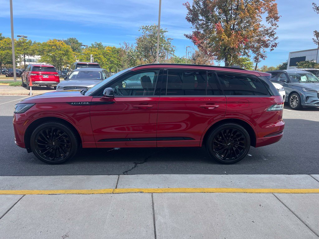 Used 2025 Lincoln Aviator Reserve w/ Equipment Group 201A AWD/4WD image 6