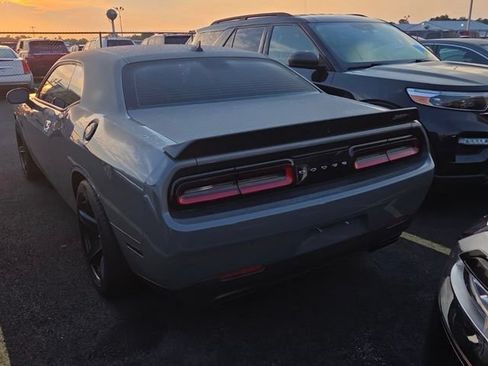 Used 2019 Dodge Challenger SRT Hellcat w/ Laguna Leather Package RWD image 3