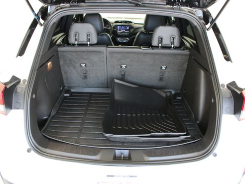 Used 2023 Chevrolet TrailBlazer RS w/ Convenience Package FWD image 31