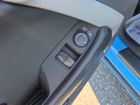 Used 2023 Chevrolet Camaro LT w/ RS Package image 19