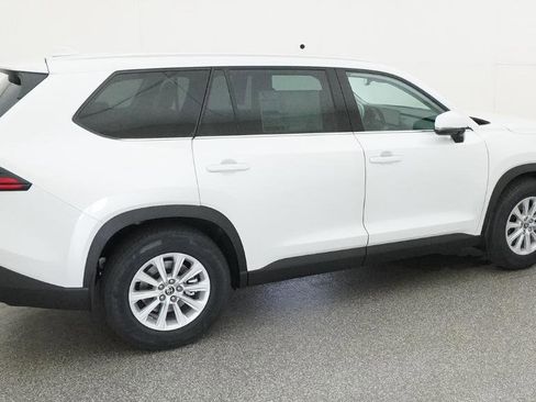New 2026 Toyota Grand Highlander FWD image 18