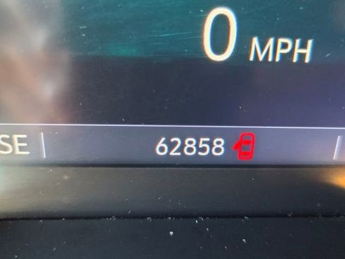 Used 2021 Buick Encore GX Essence w/ Experience Buick Package image 27