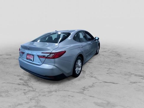 Used 2026 Toyota Camry LE FWD image 10