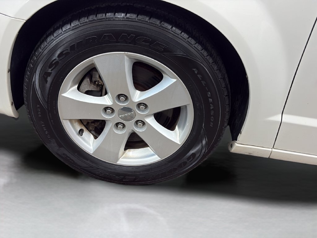 Used 2013 Dodge Grand Caravan SE FWD image 21