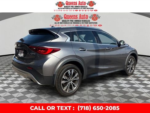 Used 2018 INFINITI QX30 AWD image 7