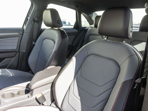 New 2026 Volkswagen Jetta GLI Autobahn image 8