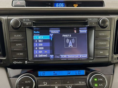 Used 2015 Toyota RAV4 XLE FWD image 19