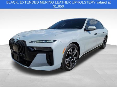Used 2023 BMW 740i w/ Executive Package RWD image 3