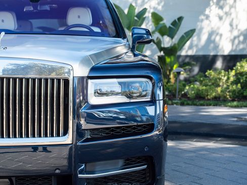 Certified 2022 Rolls-Royce Cullinan image 7