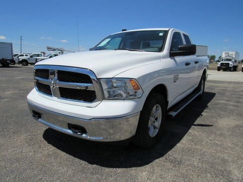 Used 2020 RAM 1500 Tradesman w/ Chrome Appearance Group AWD/4WD image 7