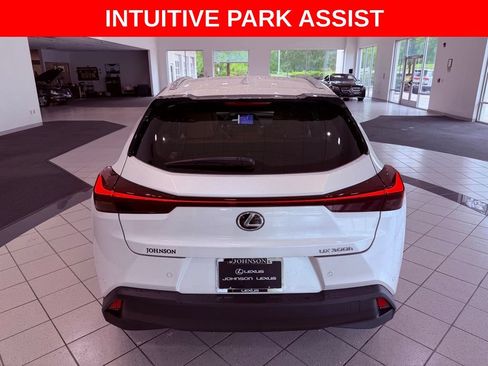 Used 2025 Lexus UX 300h FWD w/ Accessory Package (Z1) image 6
