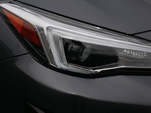 Used 2022 Subaru Crosstrek 2.5i Limited w/ Moonroof Package 2 AWD/4WD image 16