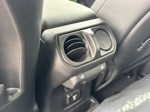 New 2025 Jeep Wrangler Unlimited Rubicon w/ Steel Bumper Group image 30