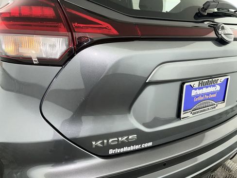 Used 2024 Nissan Kicks SR image 11