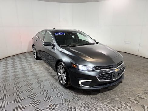 Used 2017 Chevrolet Malibu Premier w/ Premier Sun and Wheel Package image 9