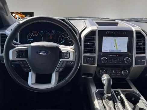 Used 2019 Ford F150 Lariat w/ FX4 Off-Road Package AWD/4WD image 9