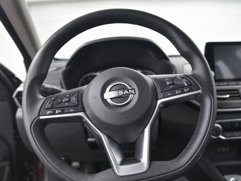 Used 2023 Nissan Altima 2.5 SV image 16