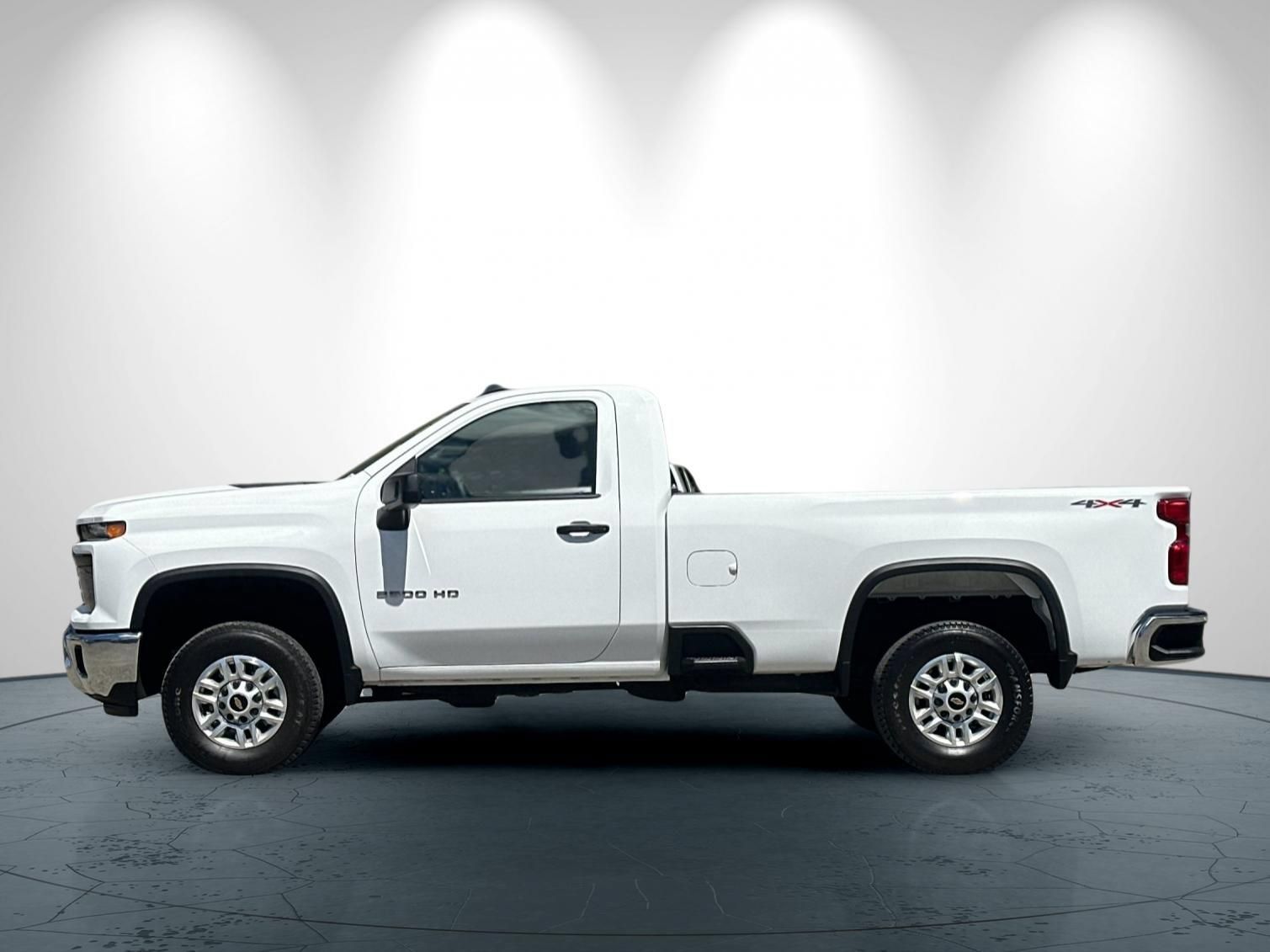 Used 2025 Chevrolet Silverado 2500 W/T w/ WT Convenience Package AWD/4WD image 7