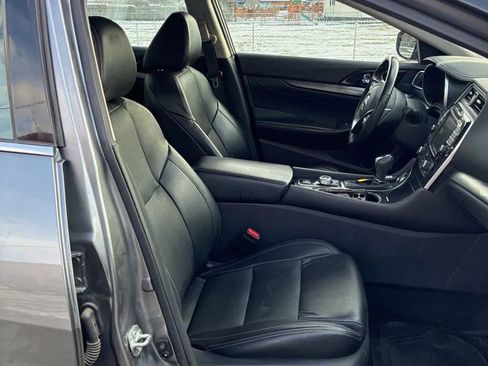 Used 2022 Nissan Maxima SV w/ Floor Mat Group image 15