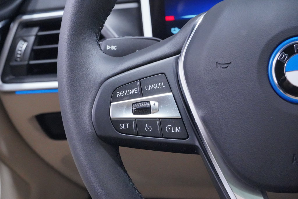 Used 2024 BMW i4 eDrive35 w/ Convenience Package RWD image 13