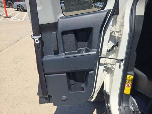 Used 2014 Toyota FJ Cruiser 4WD w/ Convenience Package image 28
